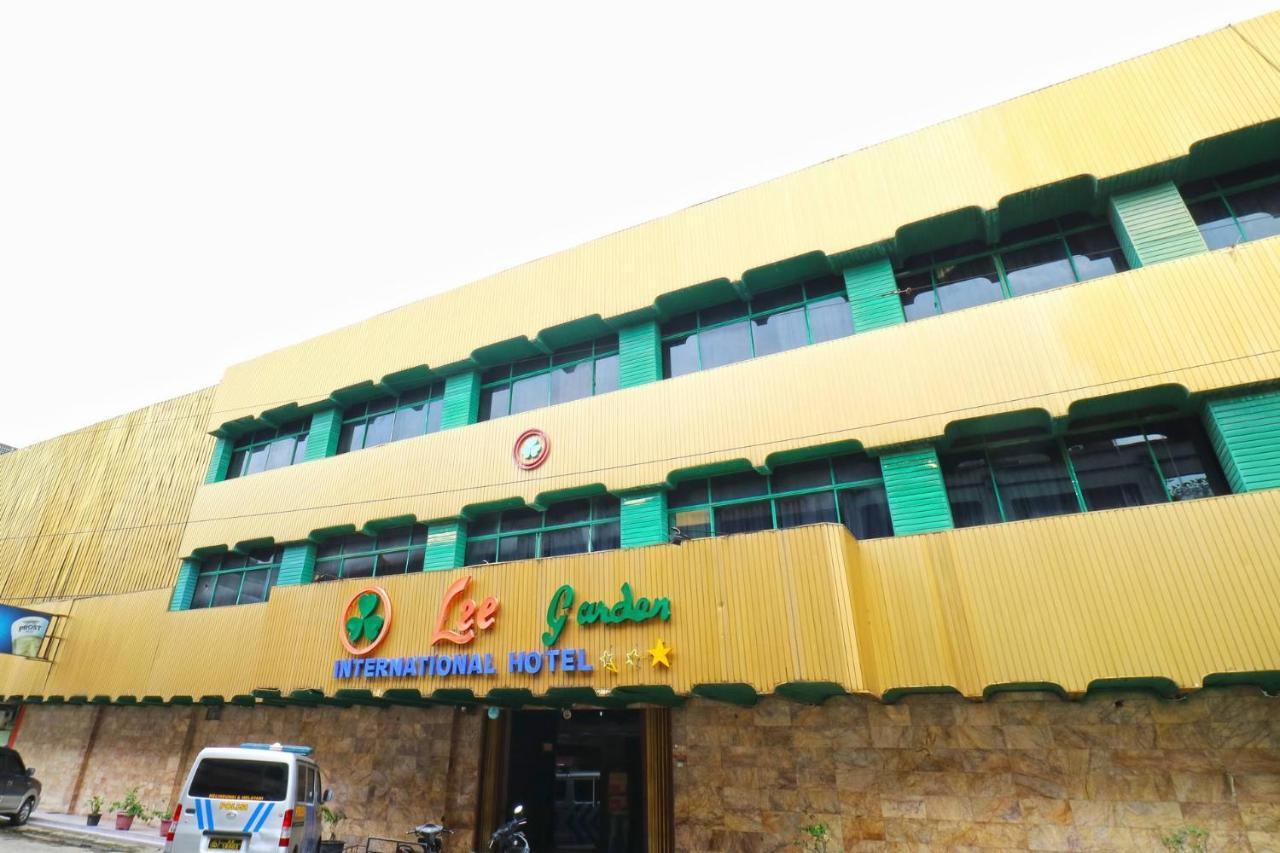 Lee Garden Hotel Medan Eksteriør billede
